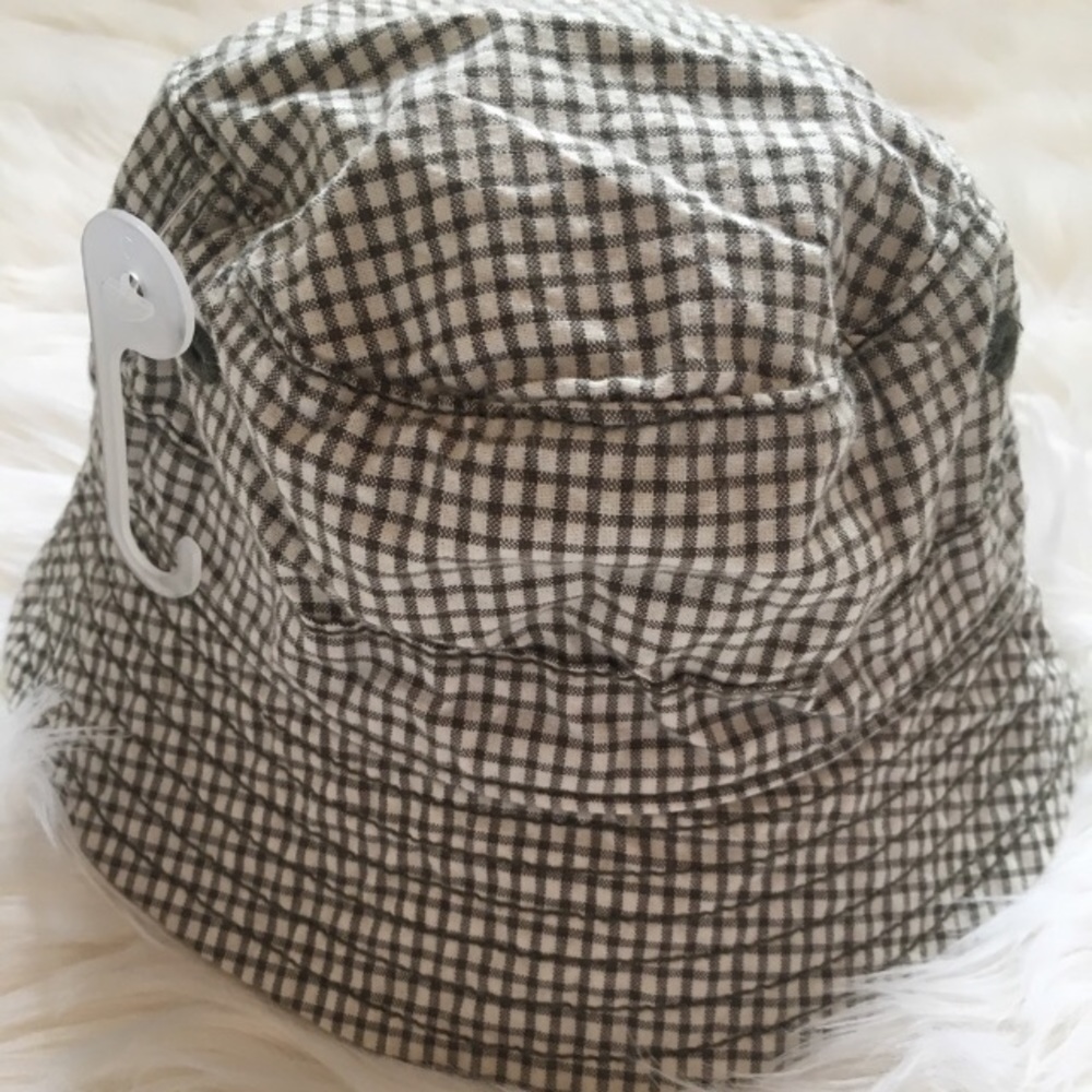 🆕 Baby GAP Bucket Hat